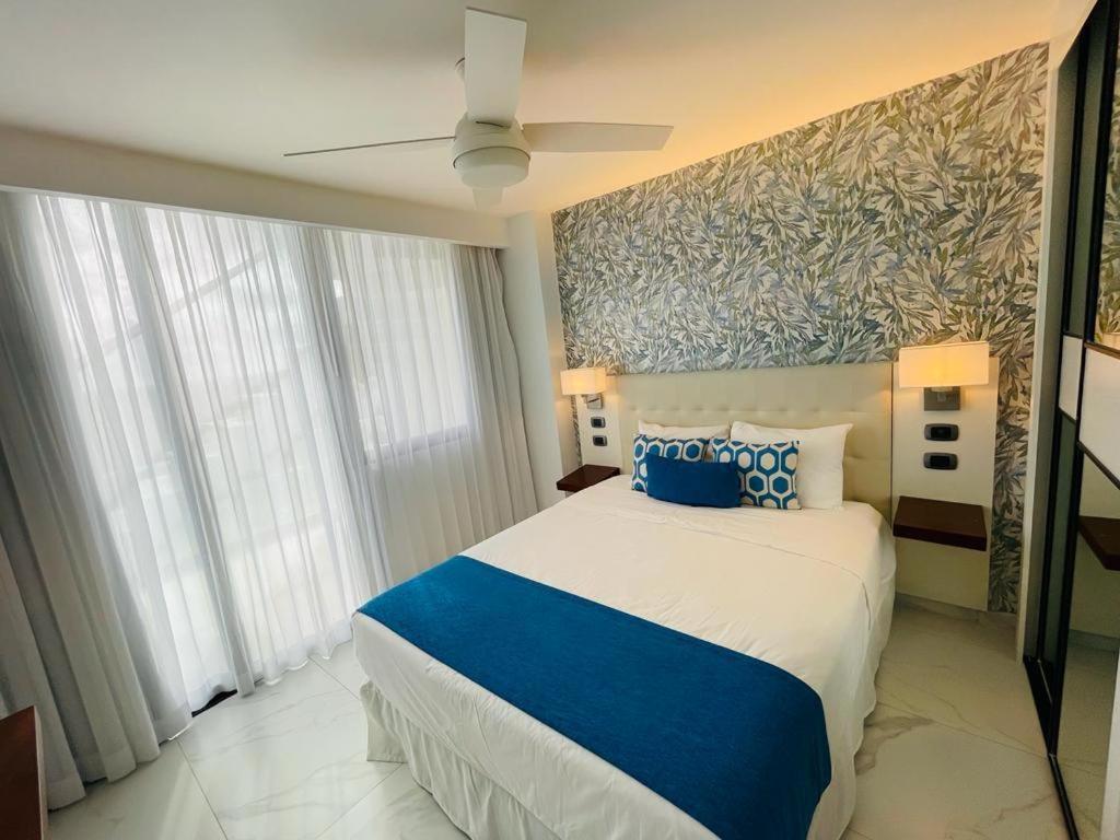 Apartment Beach, Golf, Casino,jacuzzi & Pool Penthouse In Hard Rock, Area, Cana Rock Star