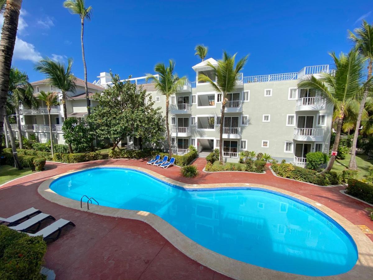 Dominican Breath - Suites Sol Caribe - Swimming Pool And Beach Club - Playa Bavaro