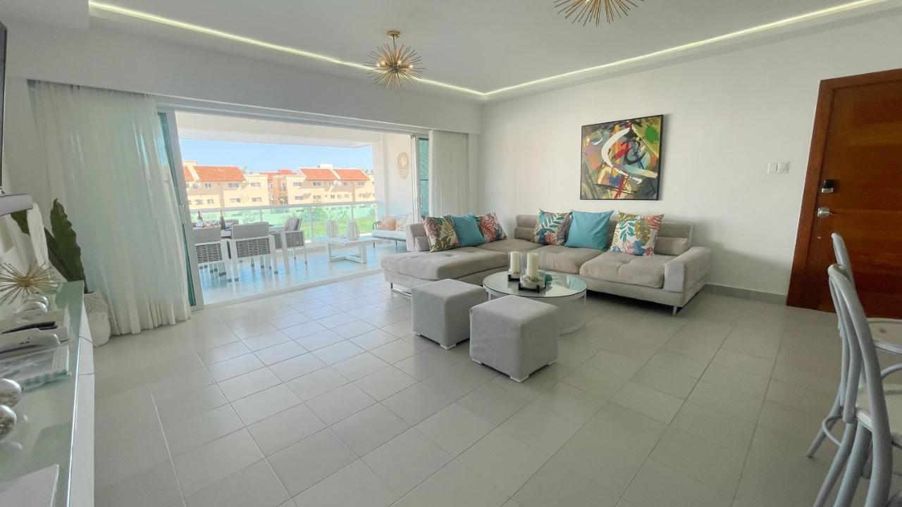 Apartment Relaxing 2 Bedroom Ocean View With Pool Close To The Beach