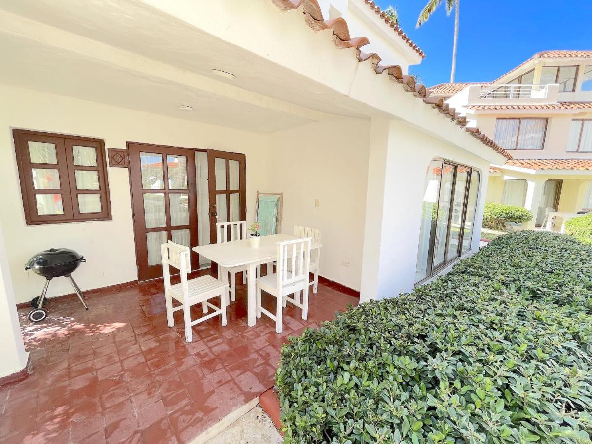 Corales Casas Del Mar Ocean & Garden View Bavaro Club & Hotel Punta Cana