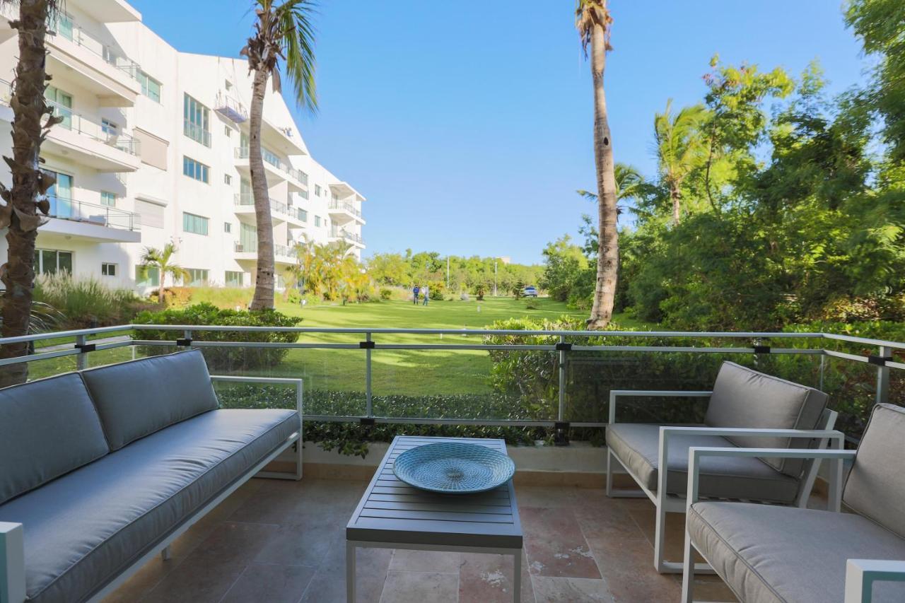 Cap Cana 3br Full Kitchen, Wifi, Smart Check-in Holiday home