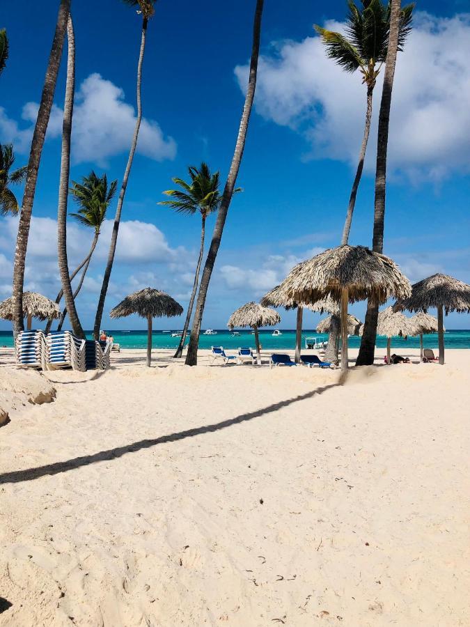 Corales Luxury Villas Club And