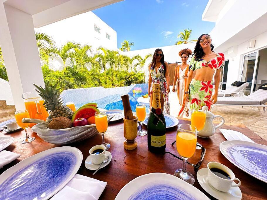 Beach Jade With Private Pool, Jacuzzi & Maid *