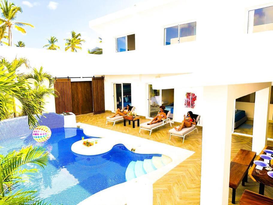 Beach Jade With Private Pool, Jacuzzi & Maid