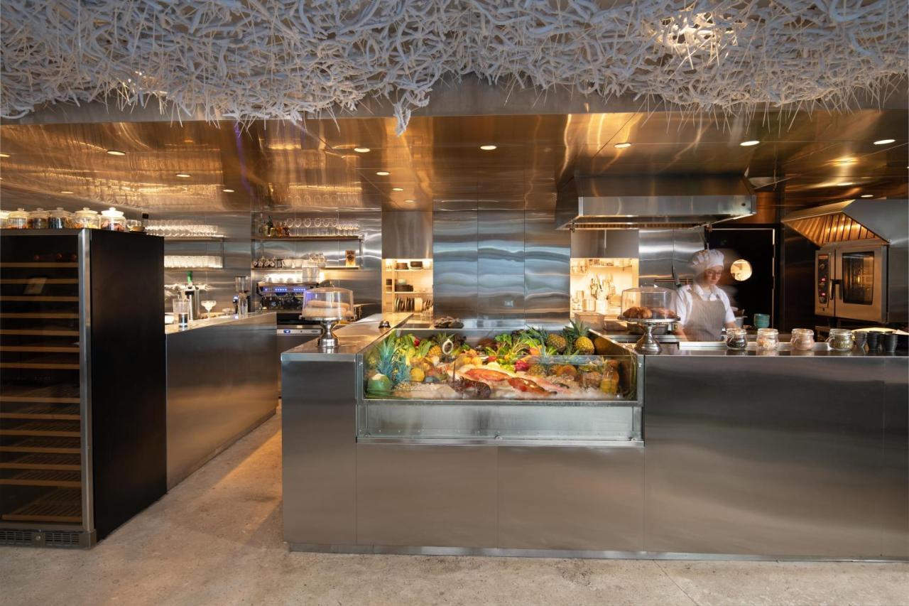 Hotel Ducassi Suites Rooftop Pool - Club And