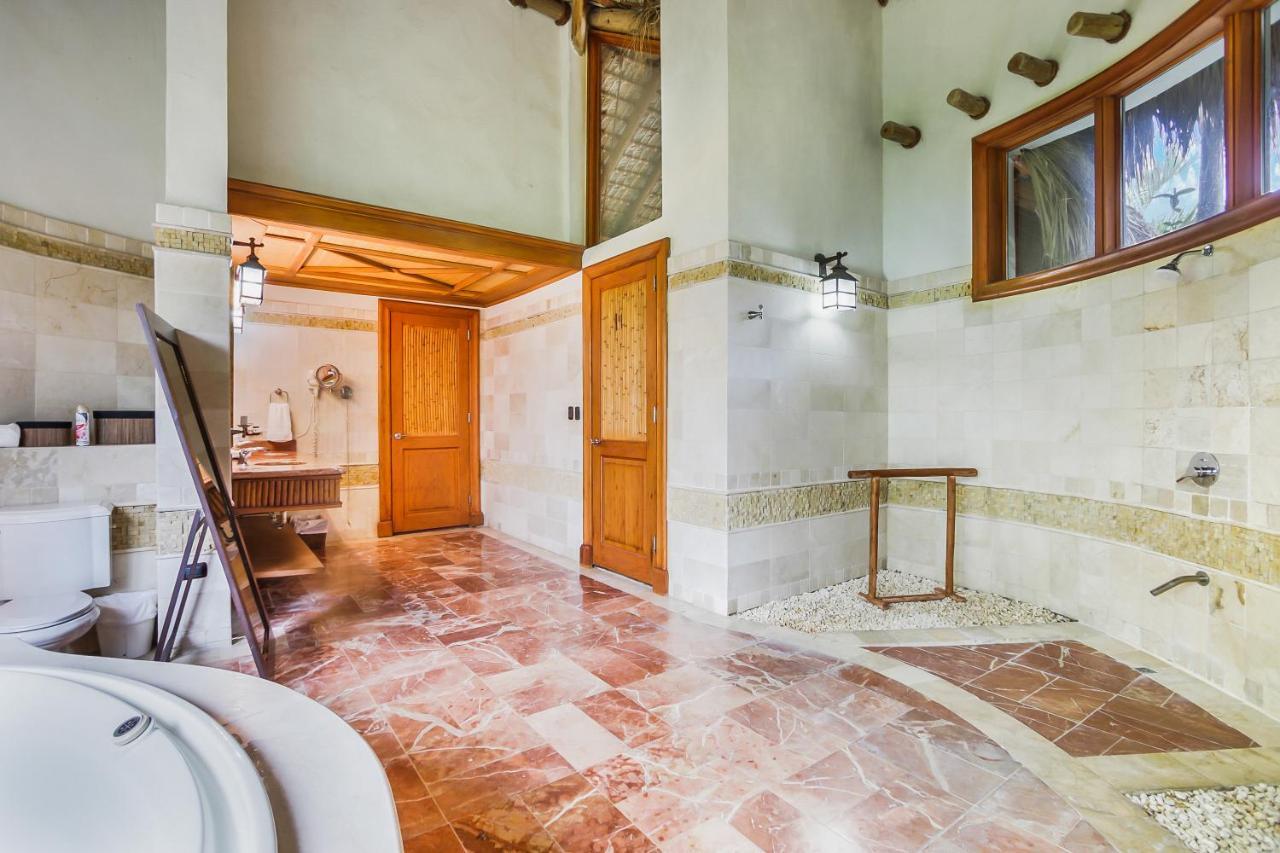 Ocean View Villa: Cap Cana Luxury Retreat Villa Punta Cana