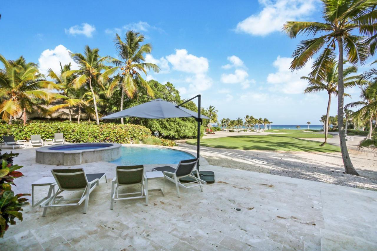 Ocean View Villa: Cap Cana Luxury Retreat Villa