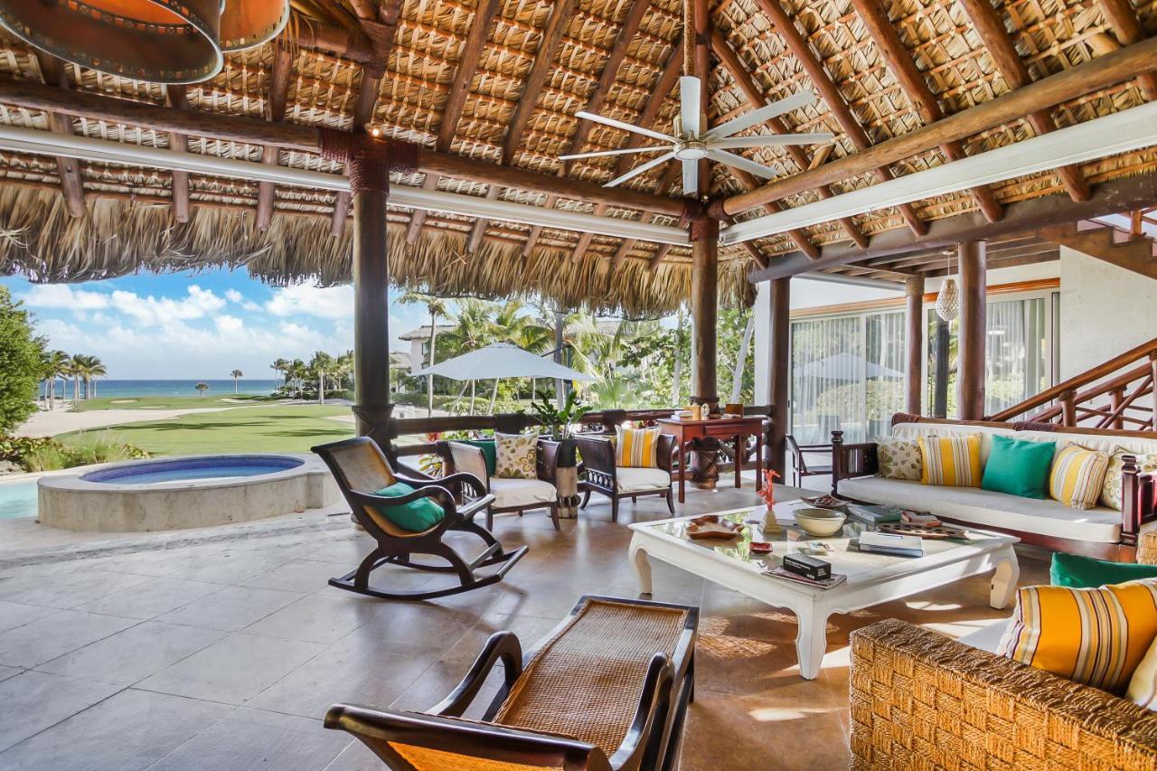Ocean View Villa: Cap Cana Luxury Retreat