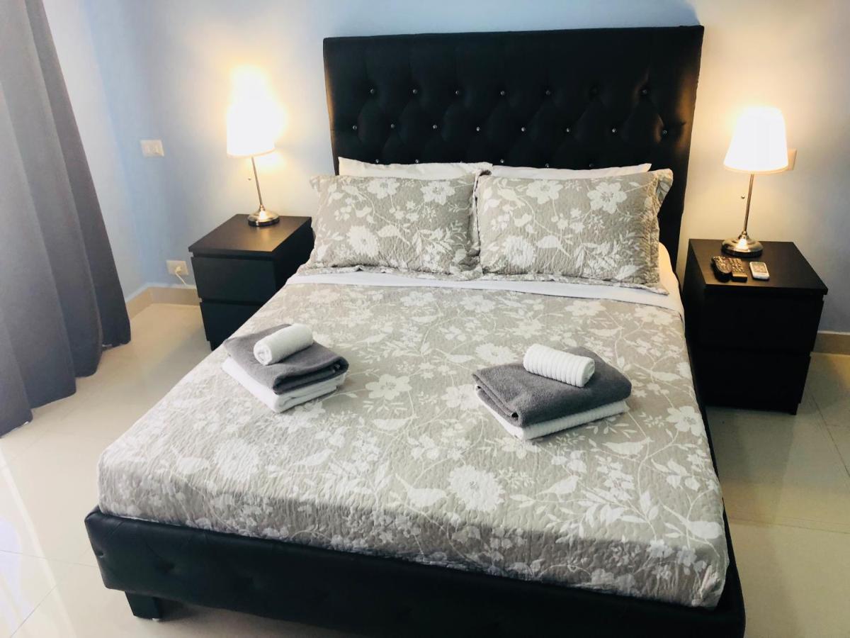 Vacation Suites With Rooftop Pool, Club, Spa, Restaurants - Playa Corales Hotel