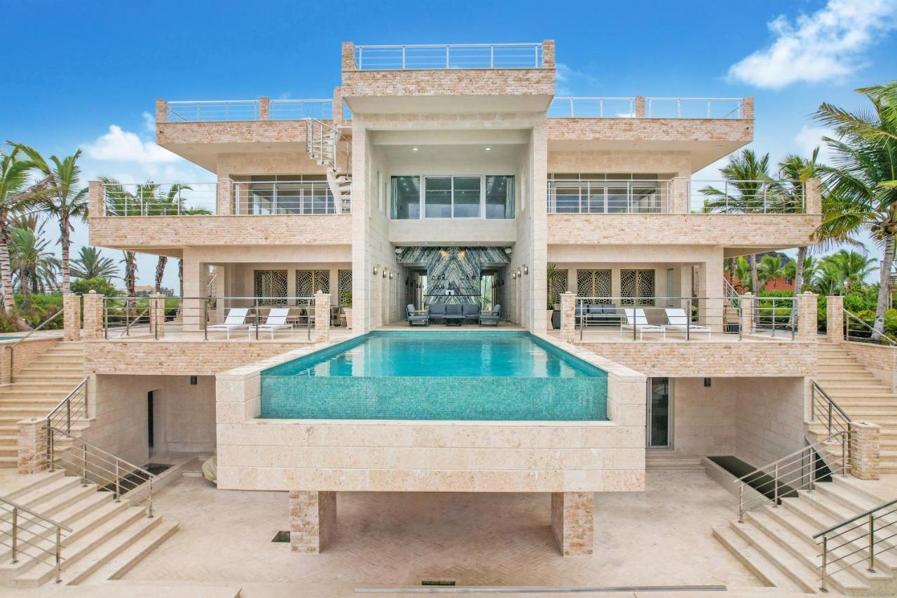 Iguanas 49 With Private Chef Butler Maid Pool Jacuzzi In Cap Cana Сasa de vacaciones