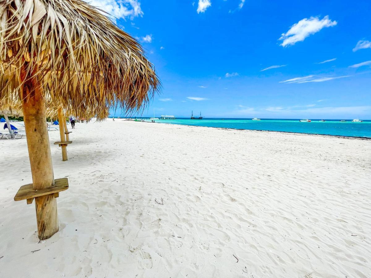Bavaro Homes With Wifi Kitchen Parking Bbq Club & Hotel