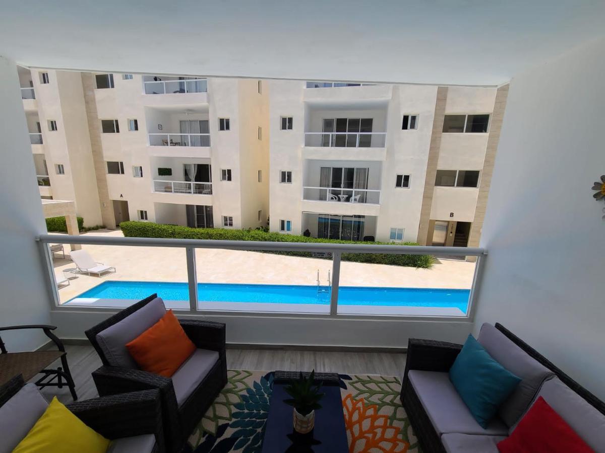 Cozy 2 Bedroom 7 Minutes Walk To Beach.