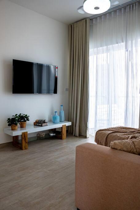 Apartamento One Bedroom Condo-
