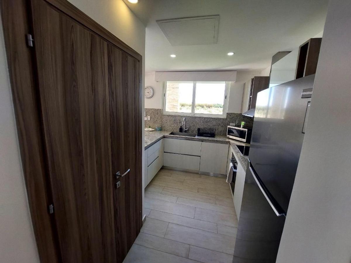 Apartment Amazing Pool And Golf View 2bdr In Hard Rock H. *