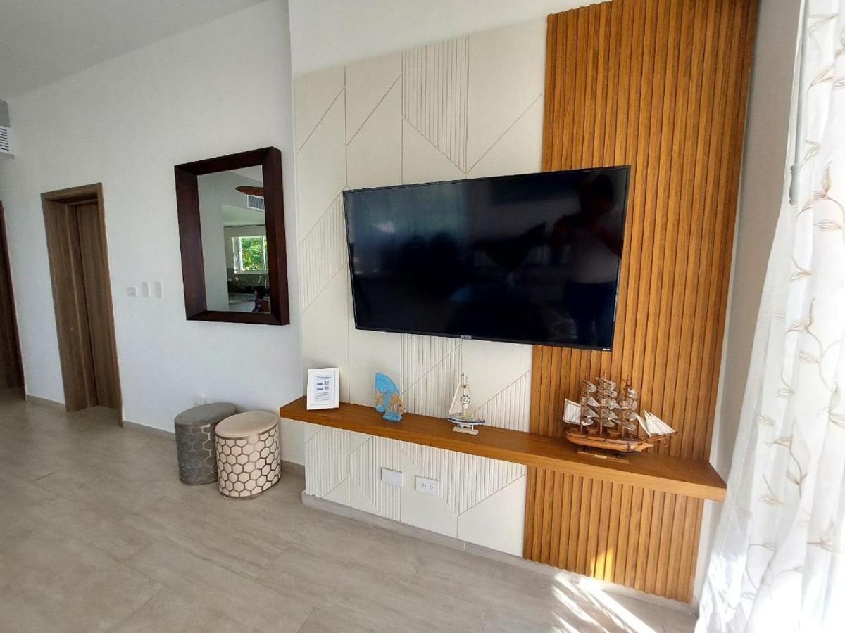 Amazing Pool And Golf View 2bdr In Hard Rock H. Apartment
