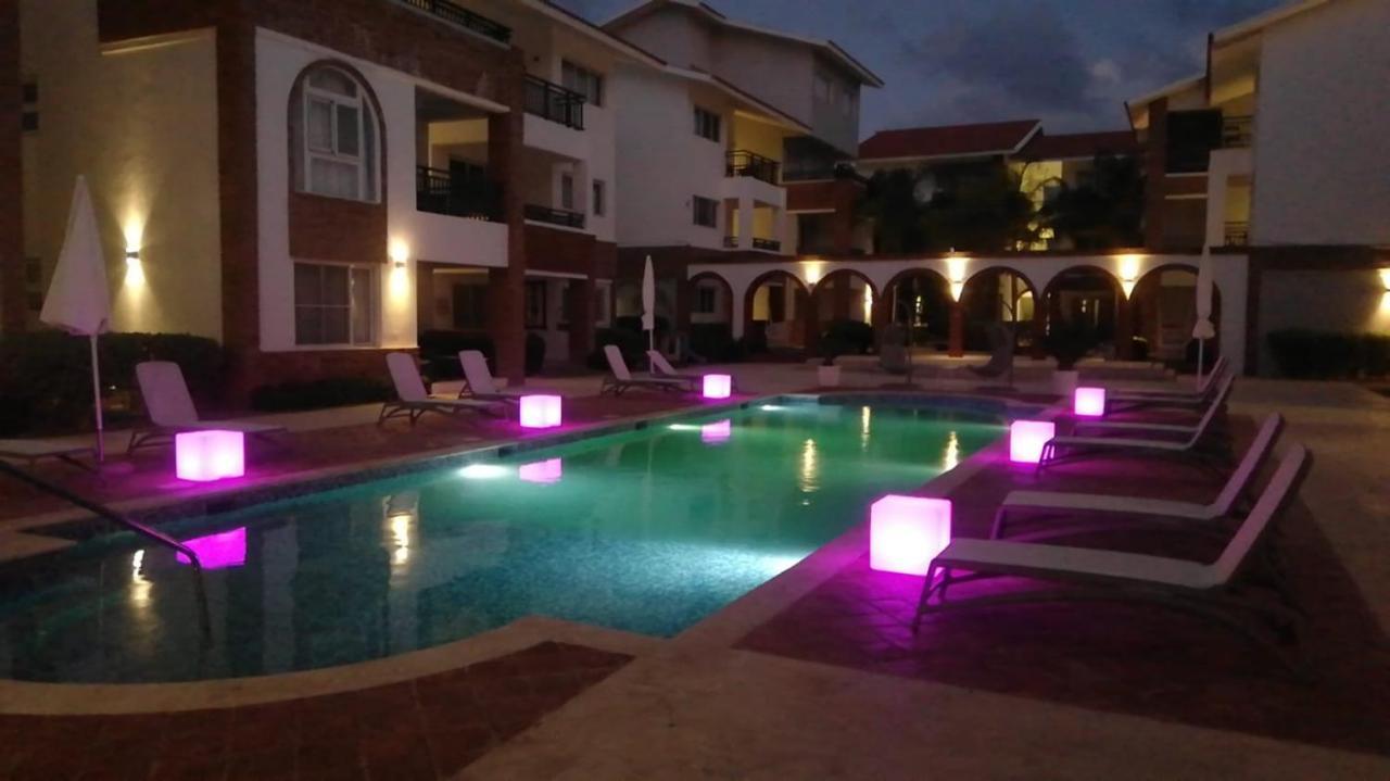 Seven Shades Of Coral Village - & Pool In A Close To The Beach