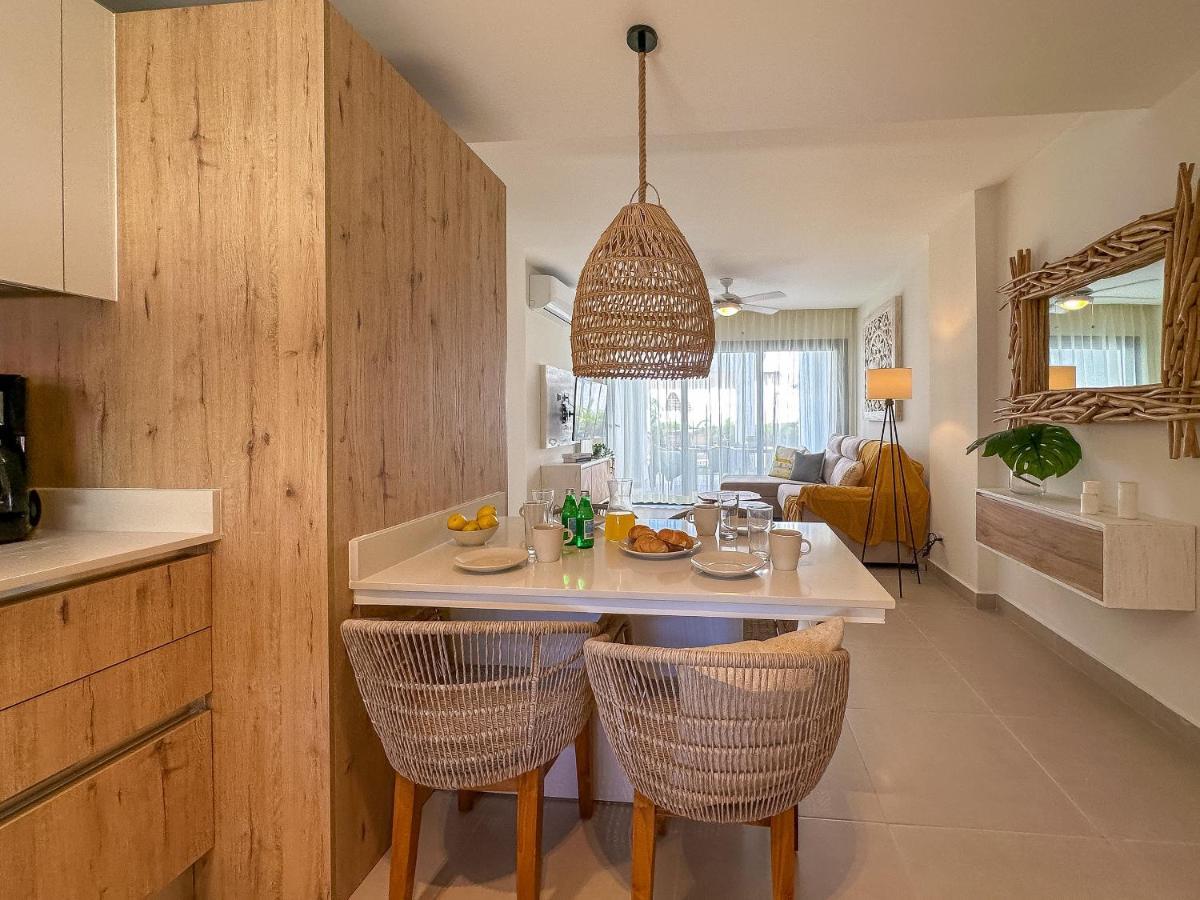 Fantastic Brand New Beach Apartment