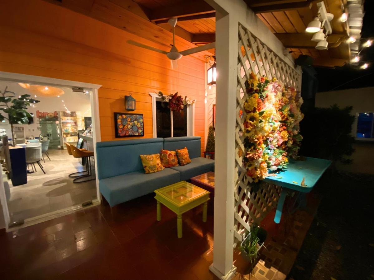 Atlantic - Great Location - Beach, Restaurants And Bars Hotel