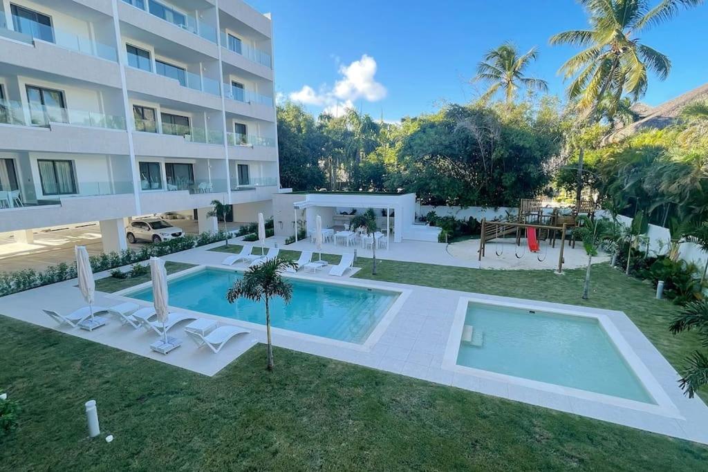 Tropical Deluxe 2 Bedroom Unit With Jacuzzi Apartment *