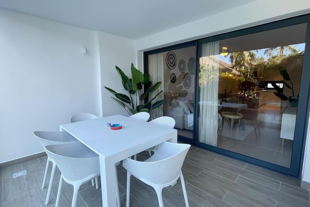 Apartment Tropical Deluxe 2 Bedroom Unit With Jacuzzi *