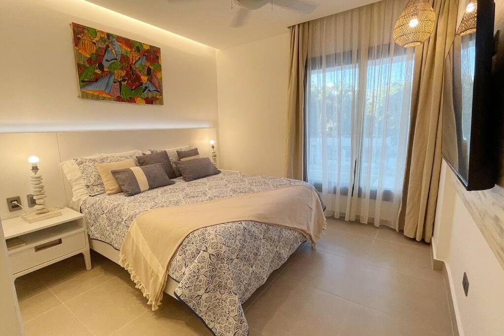 Tropical Deluxe 2 Bedroom Unit With Jacuzzi Apartment
