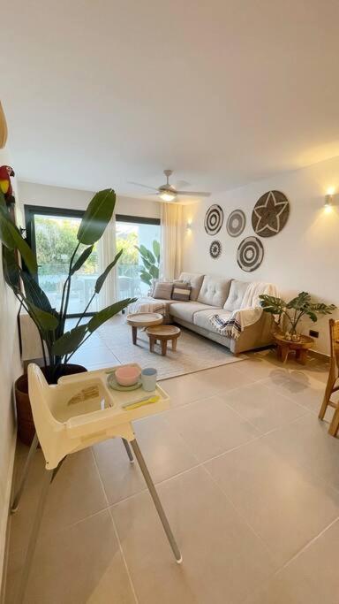 Tropical Deluxe 2 Bedroom Unit With Jacuzzi Apartment *