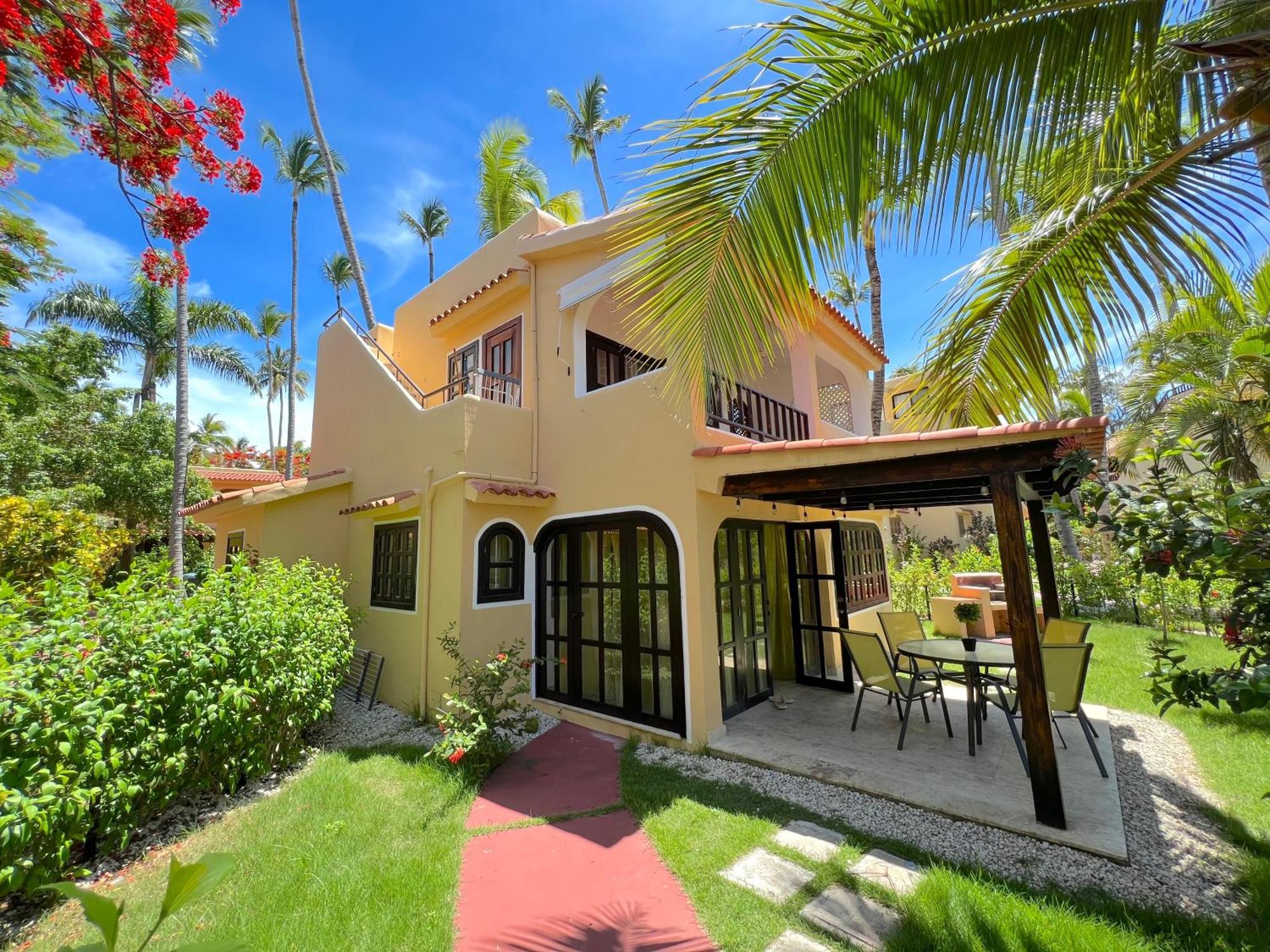 Hotel Tropical Village Playa Corales 5*