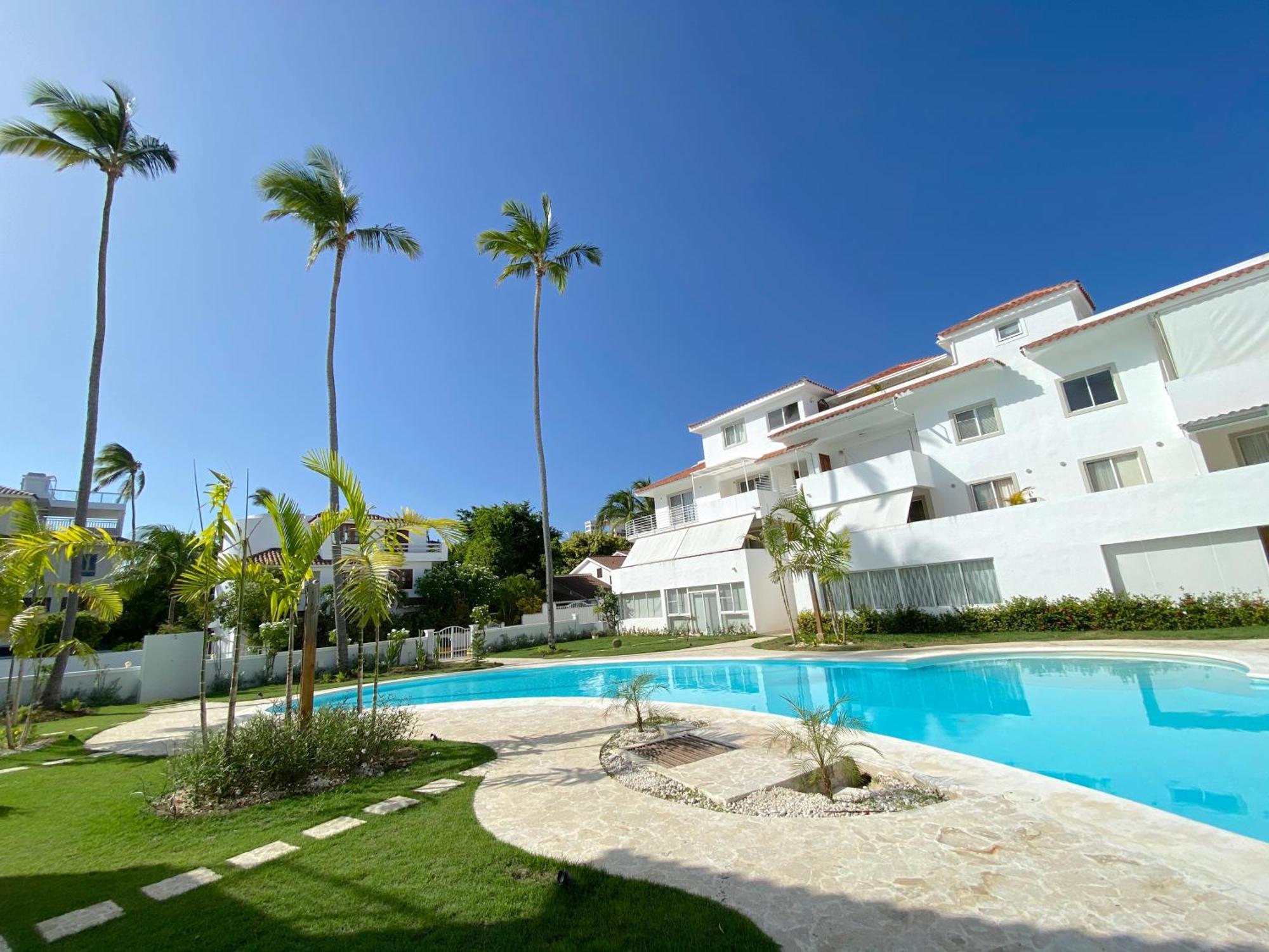 Tropical Village Playa Corales 5*