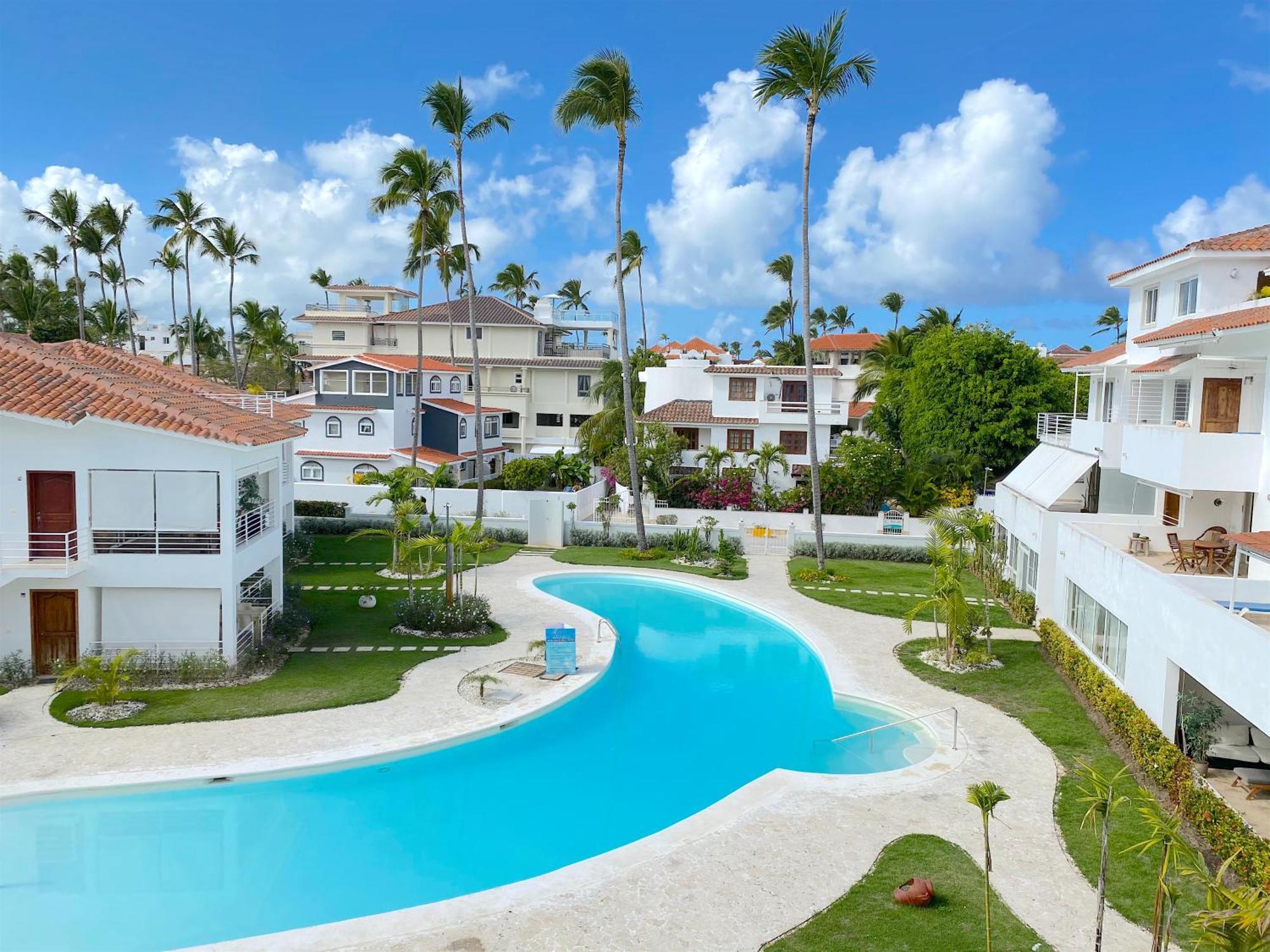 Tropical Village Playa Corales