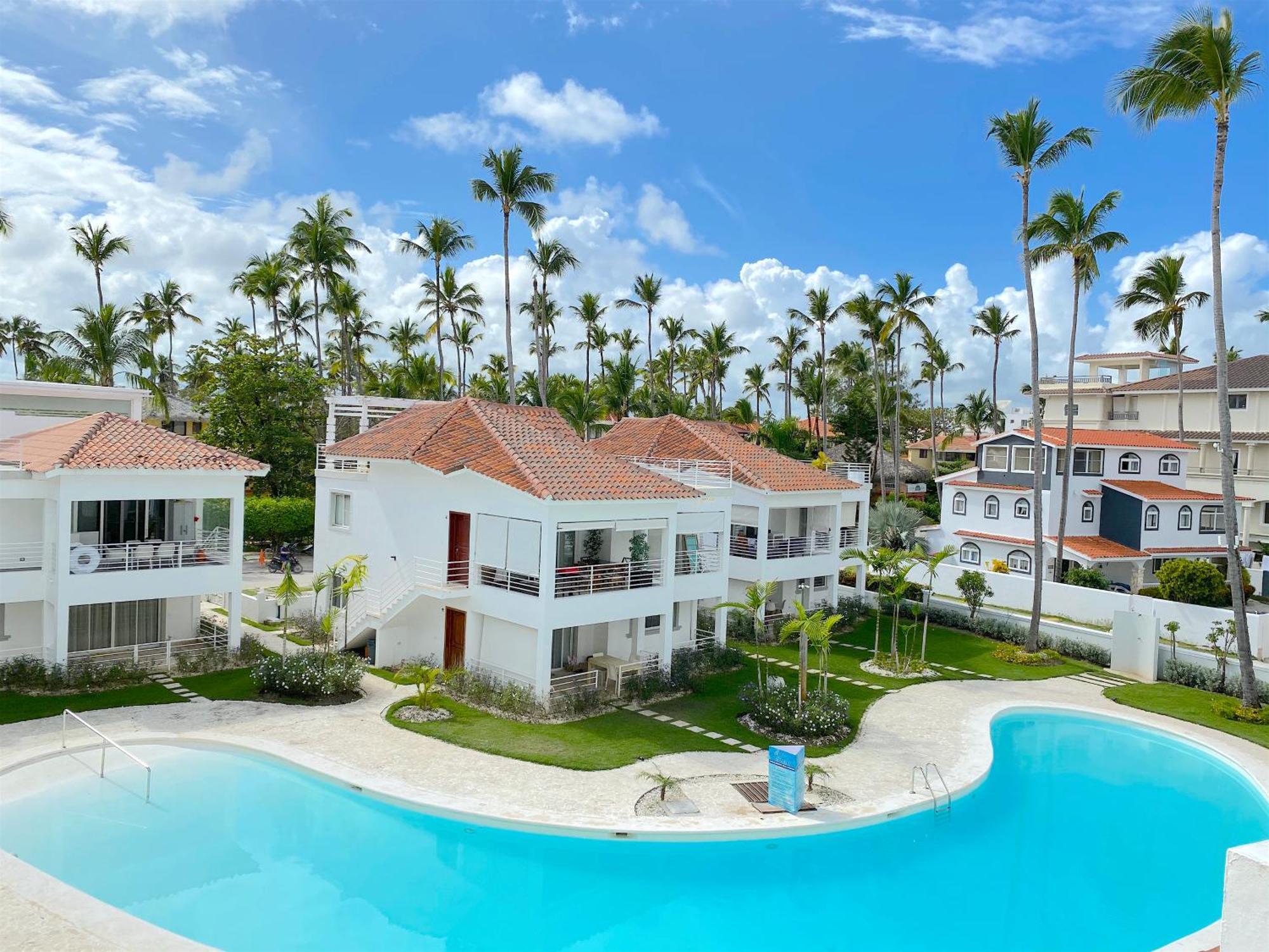 Tropical Village Playa Corales 5*