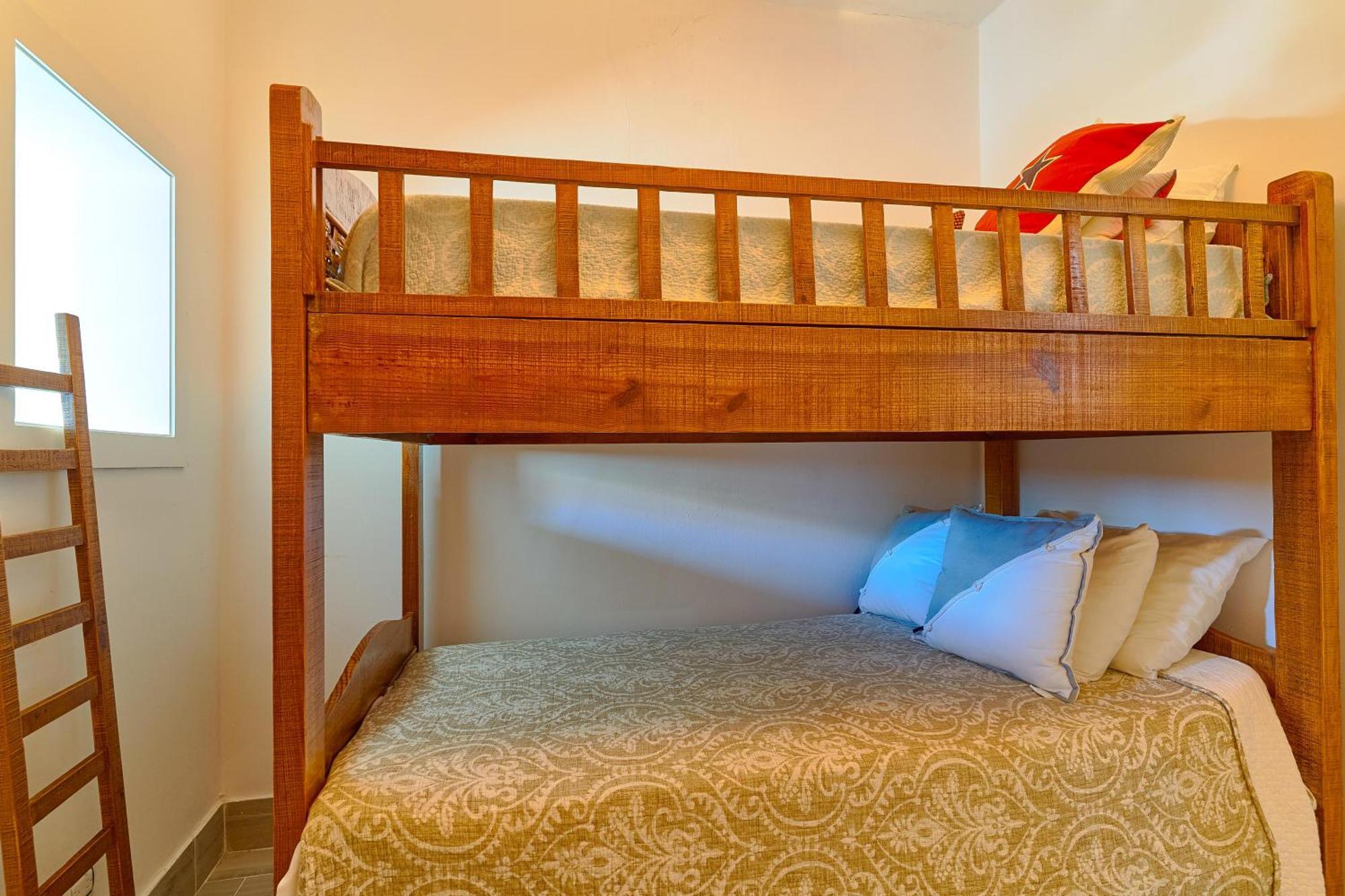 Stunning Beachfront Pent-house At Cap Cana,