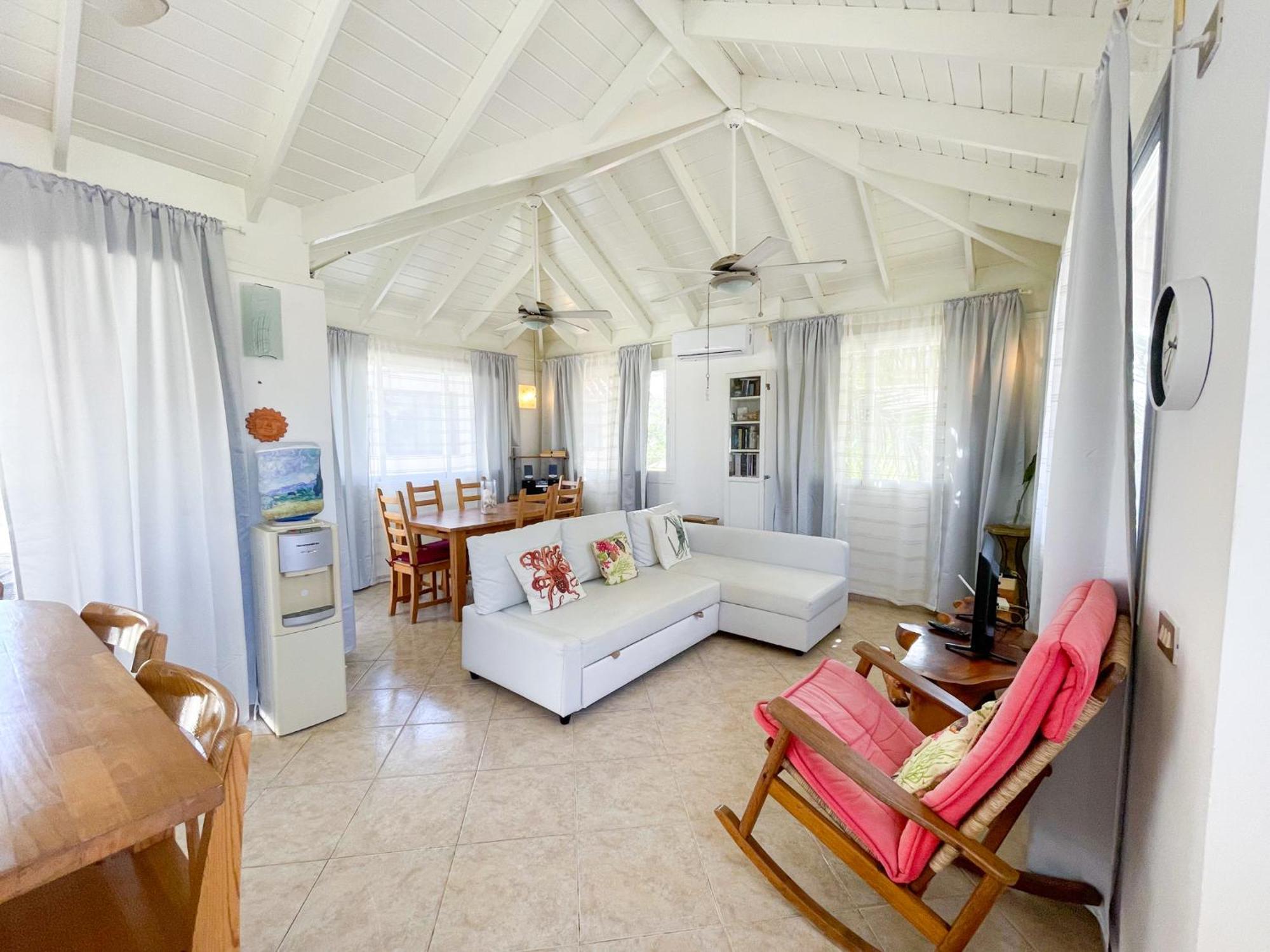 Corales Bavaro Beachside Wifi Bbq Club & Hotel