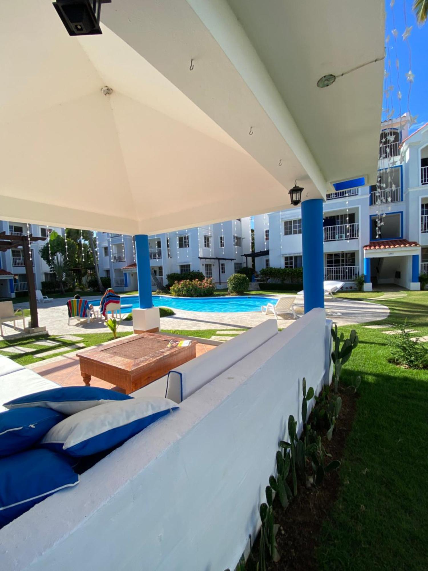Madonna Pool Corales Apartamento