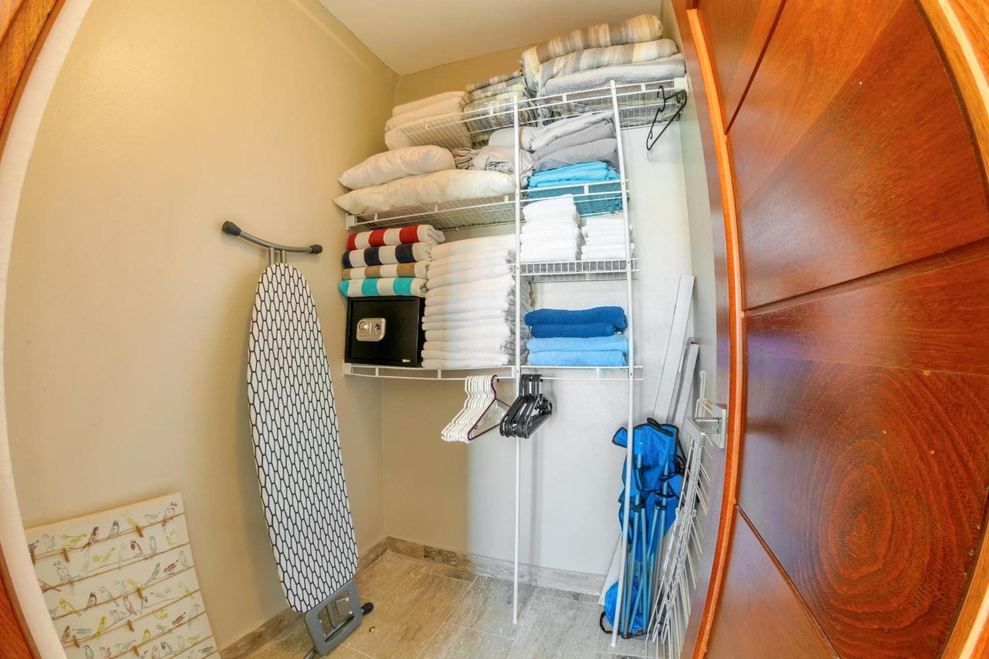 Corte Sea A302, Luxury Penthouse Apartment