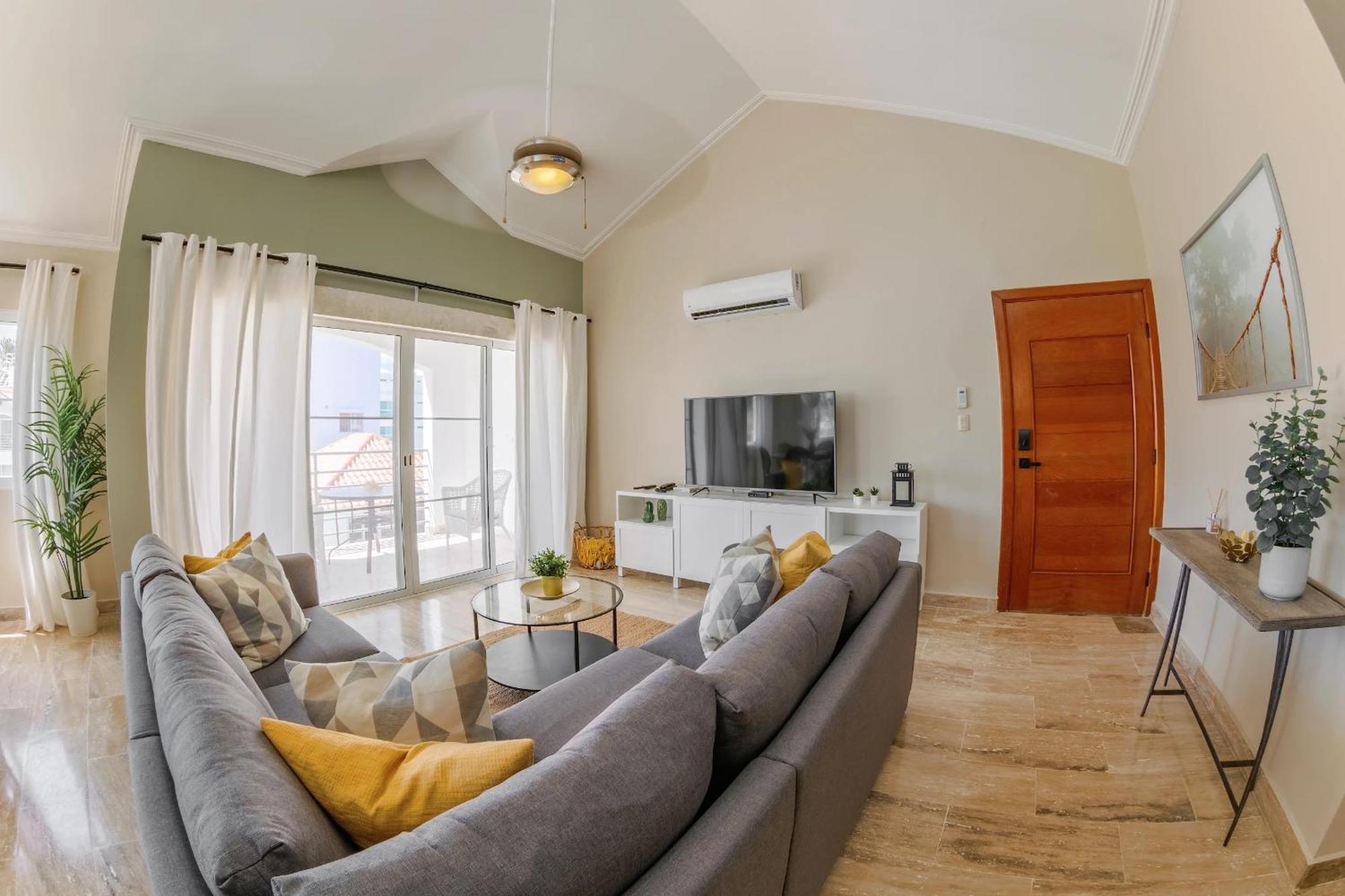 Corte Sea A302, Luxury Penthouse *