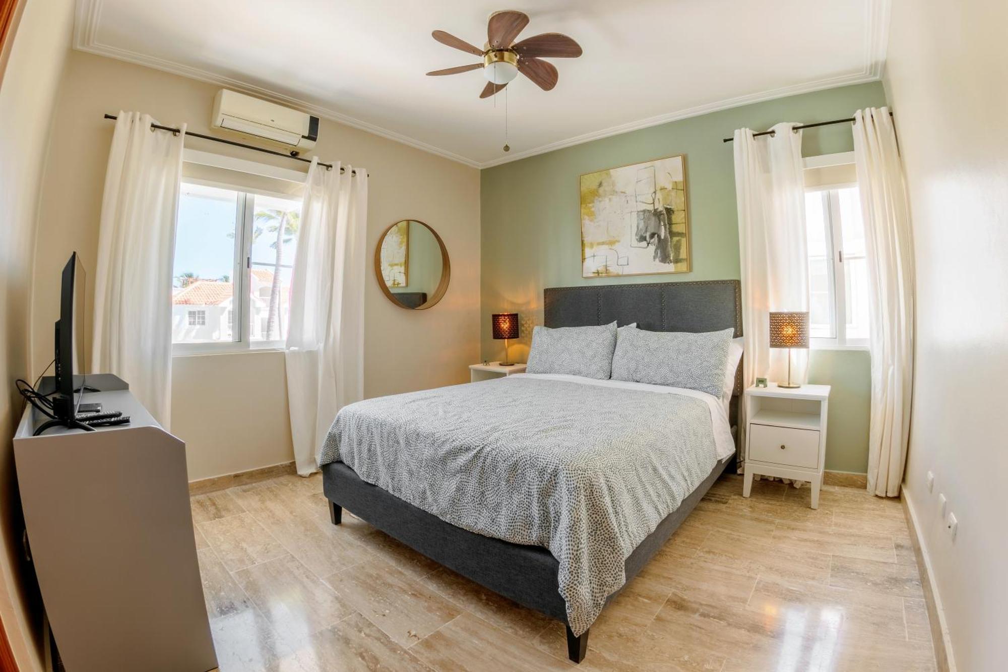 Corte Sea A302, Luxury Penthouse *
