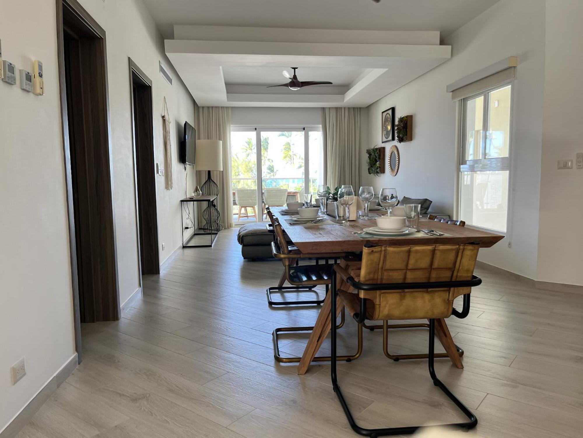 Amazing 3 Bedroom With Ocean Views Apartment *