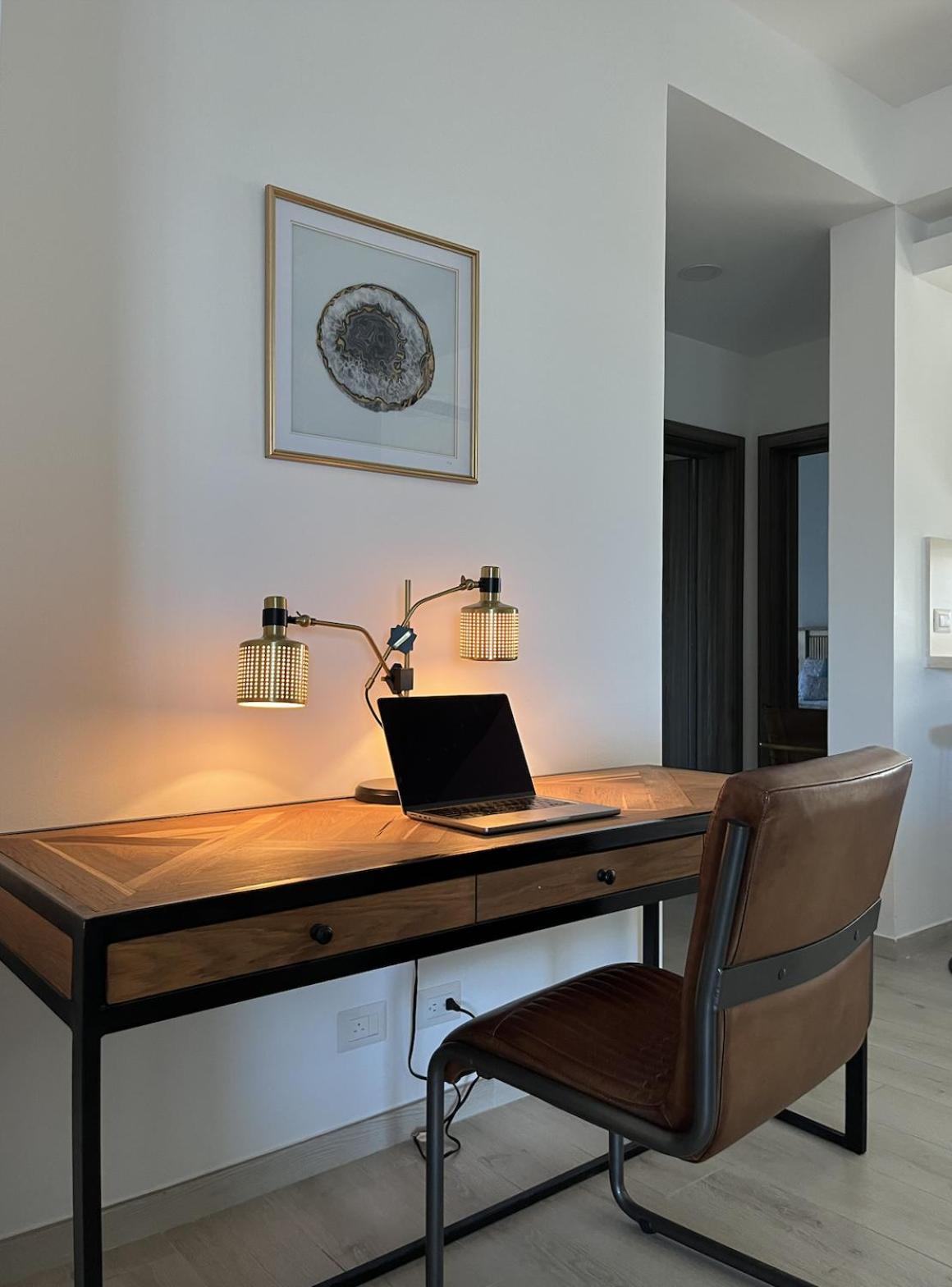 Amazing 3 Bedroom With Ocean Views Apartment *