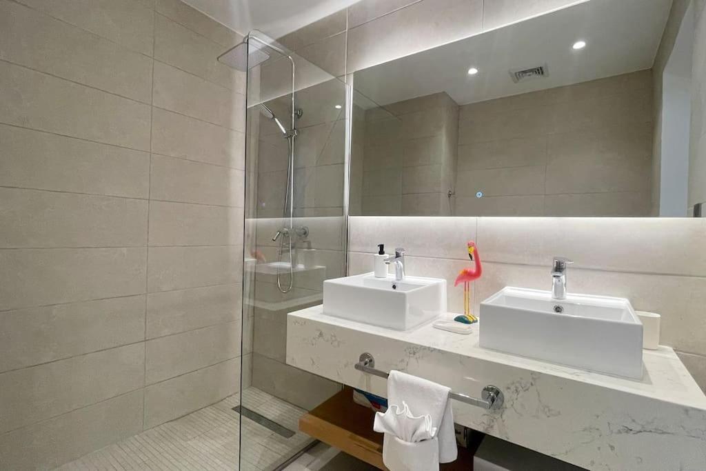 Apartment Tropical Deluxe 2 Bedroom Unit With Jacuzzi *