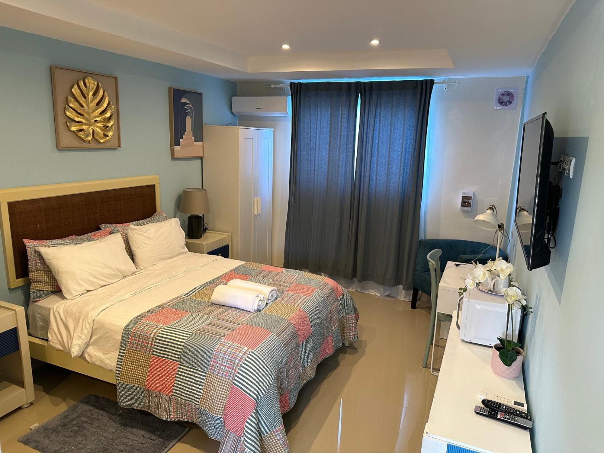Noe , One Bed Close To The #1 *