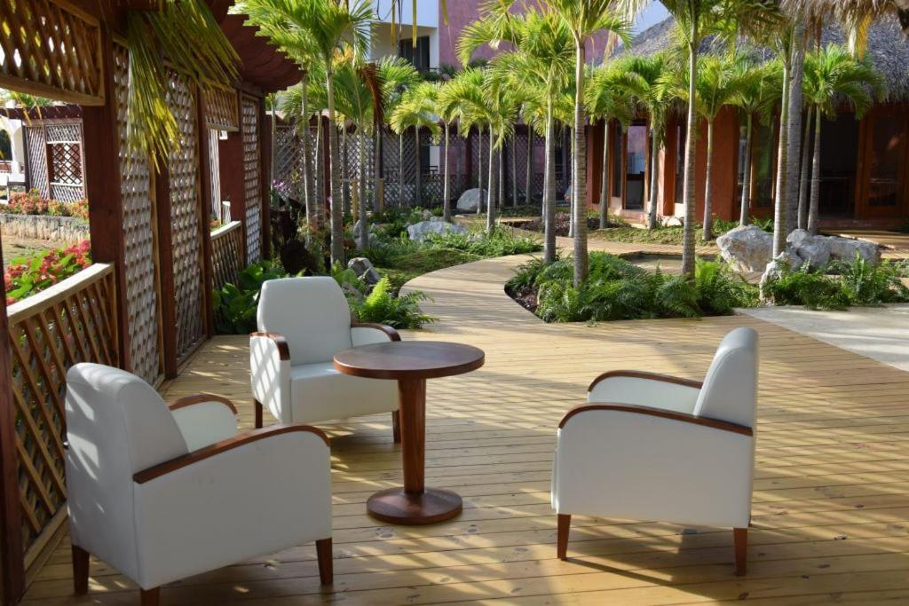 Sunset World Suites Hotel
