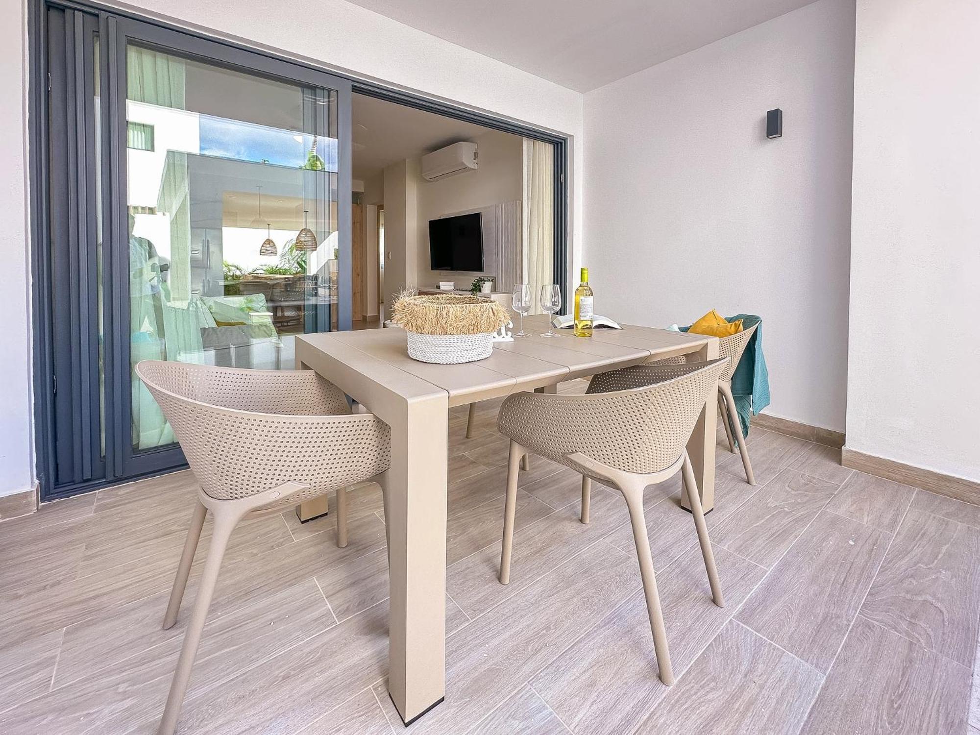 Fantastic Brand New Beach Apartment *