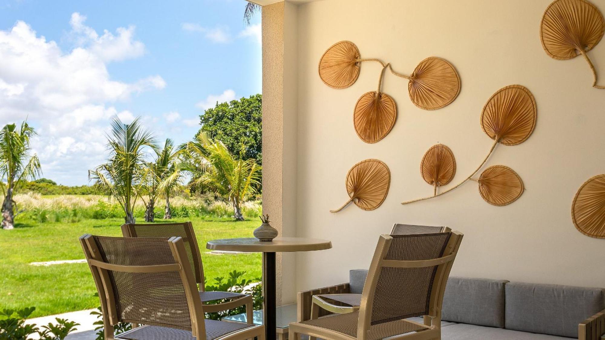 Lujoso Apto Vista Piscina Y Golf En Cana Pearl Punta Cana