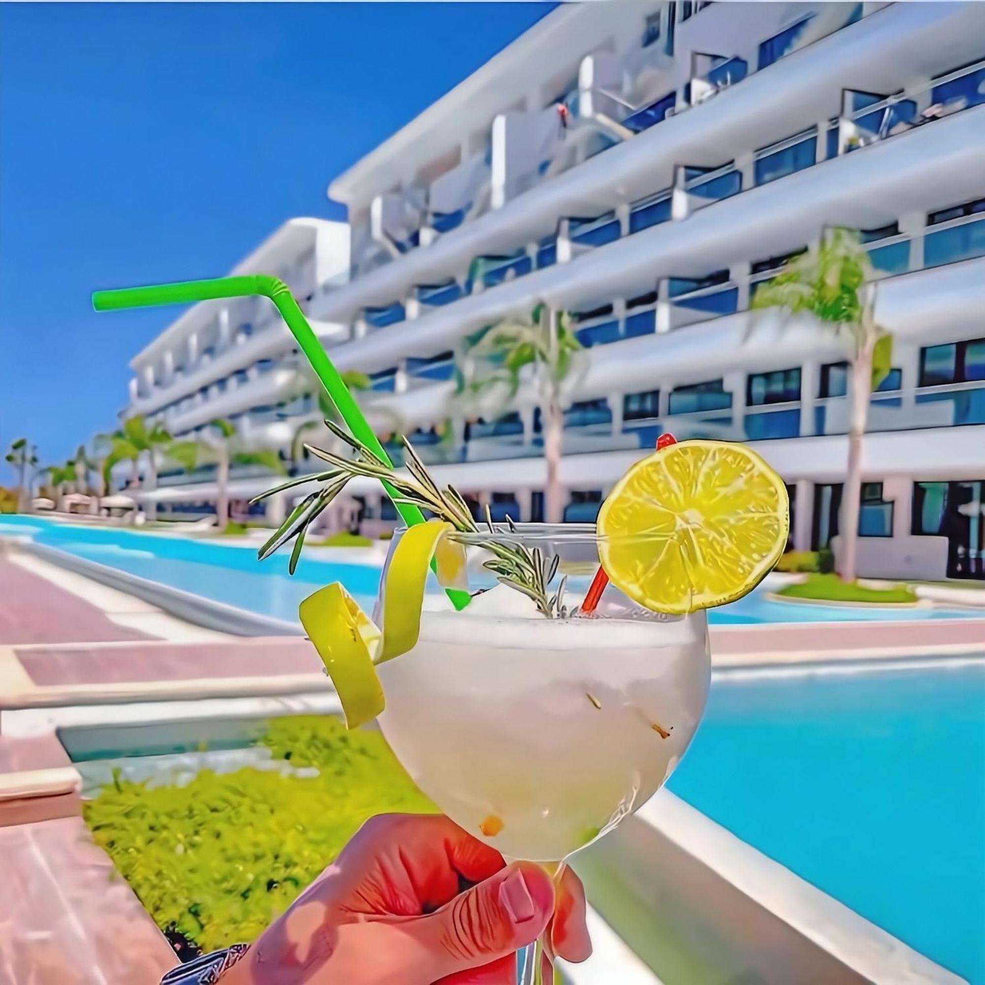 Trendy, Airport Trans * Punta Cana