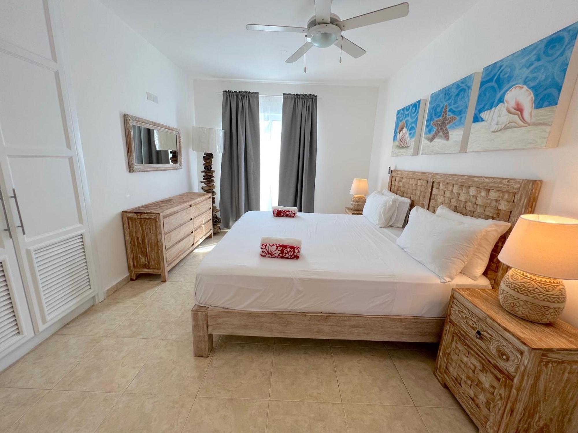 Aventura Village Corales And