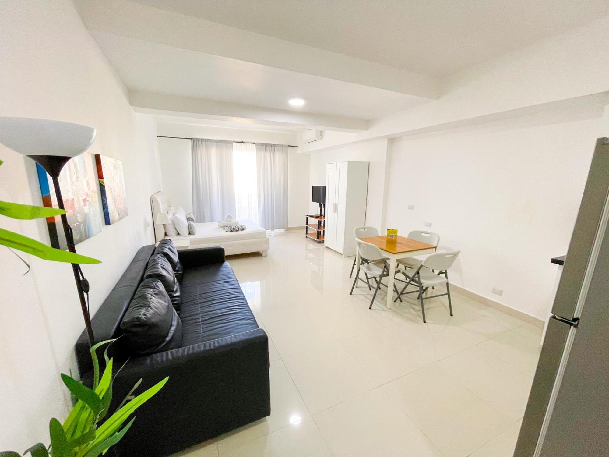 Rooftop Pool Ducassi Tropicana Studio Suites Deluxe Club &