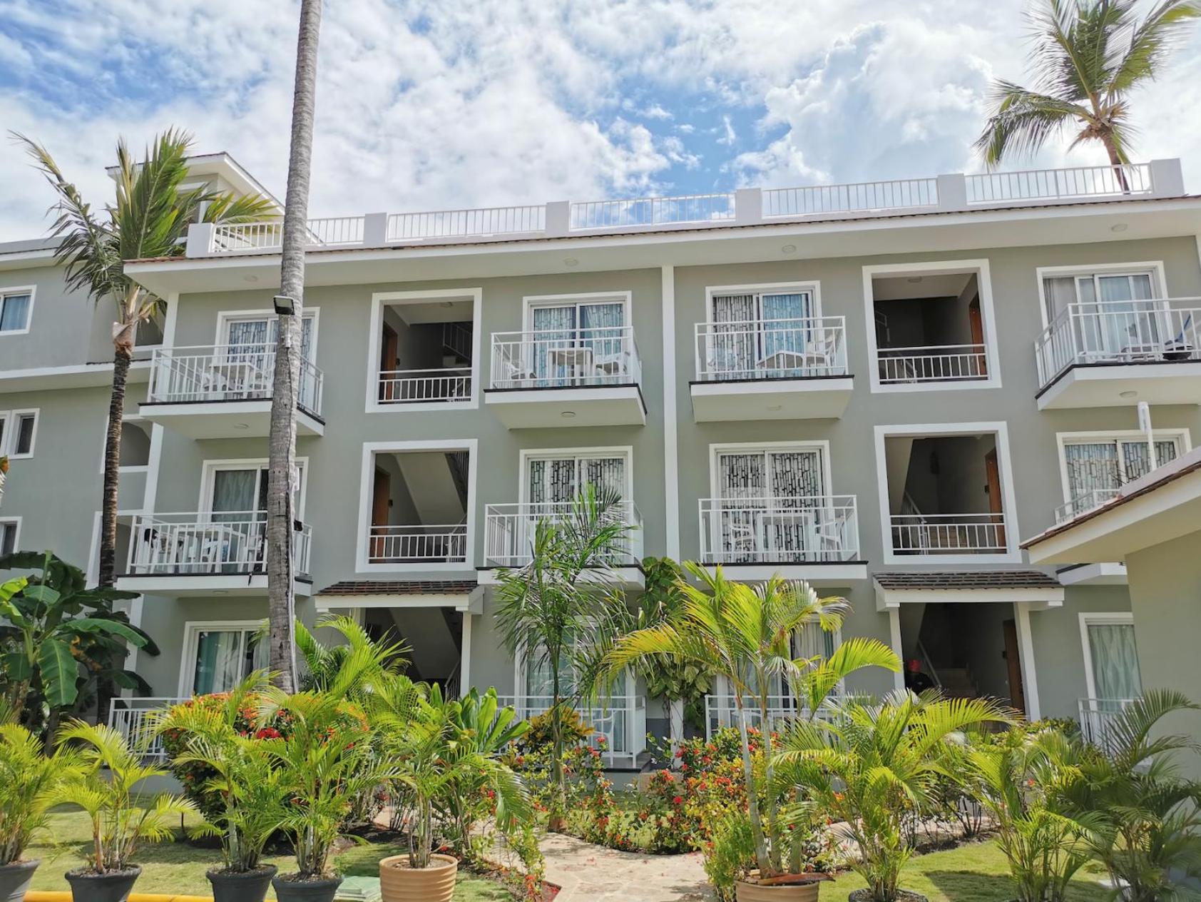 Sol Caribe Suites - Playa Corales - Club, Wifi, Swimming Pool