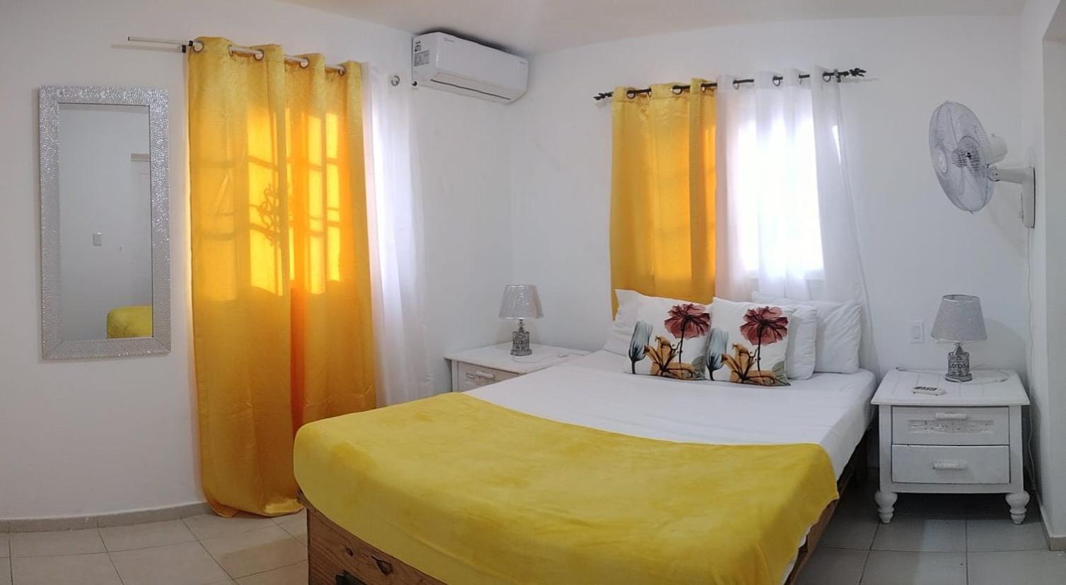 Guest house Hostal Palmas De 3*