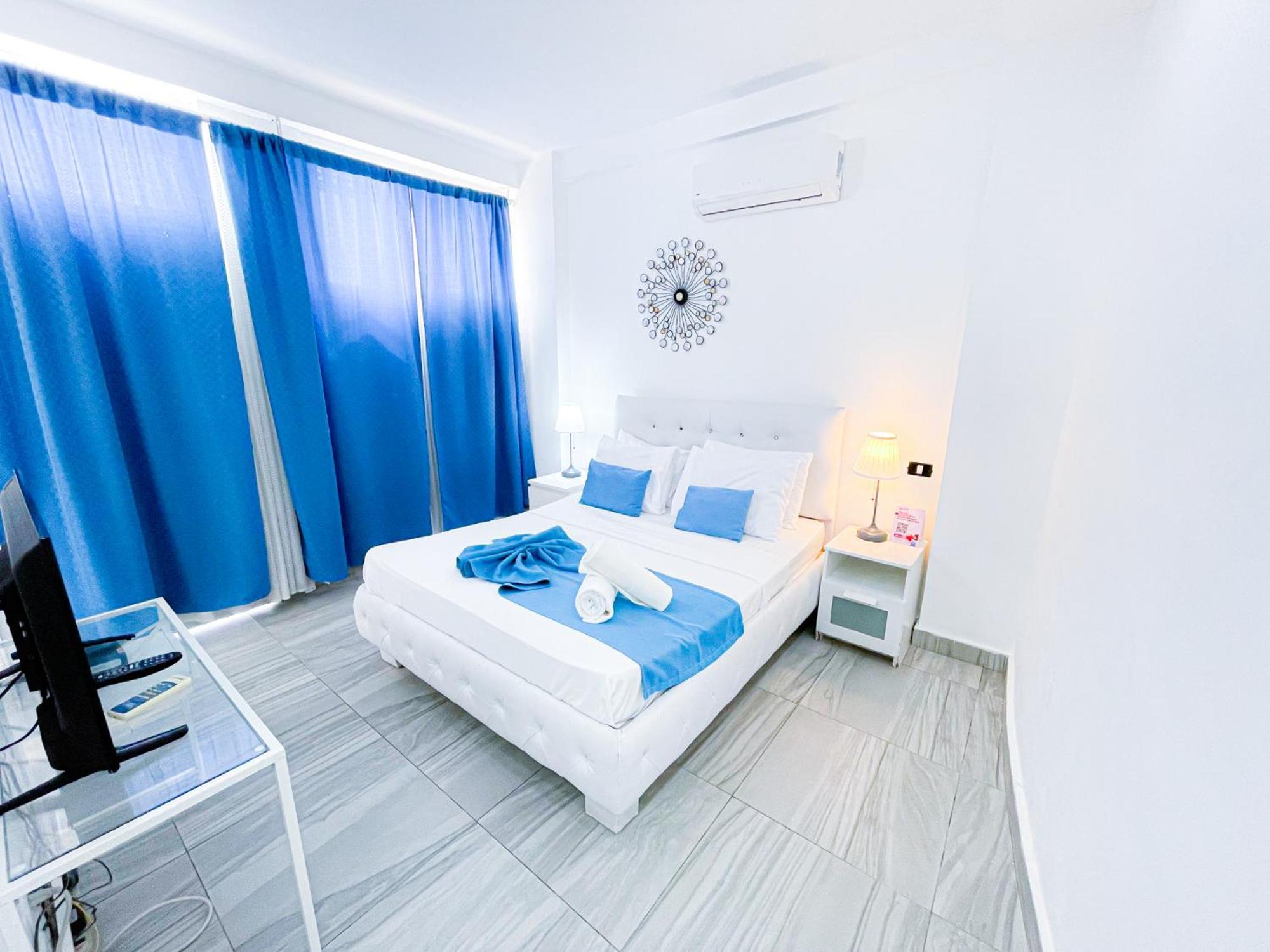 Ducassi & Beach - Playa Bavaro - Wifi - Parking - Rooftop Pool & Spa  *