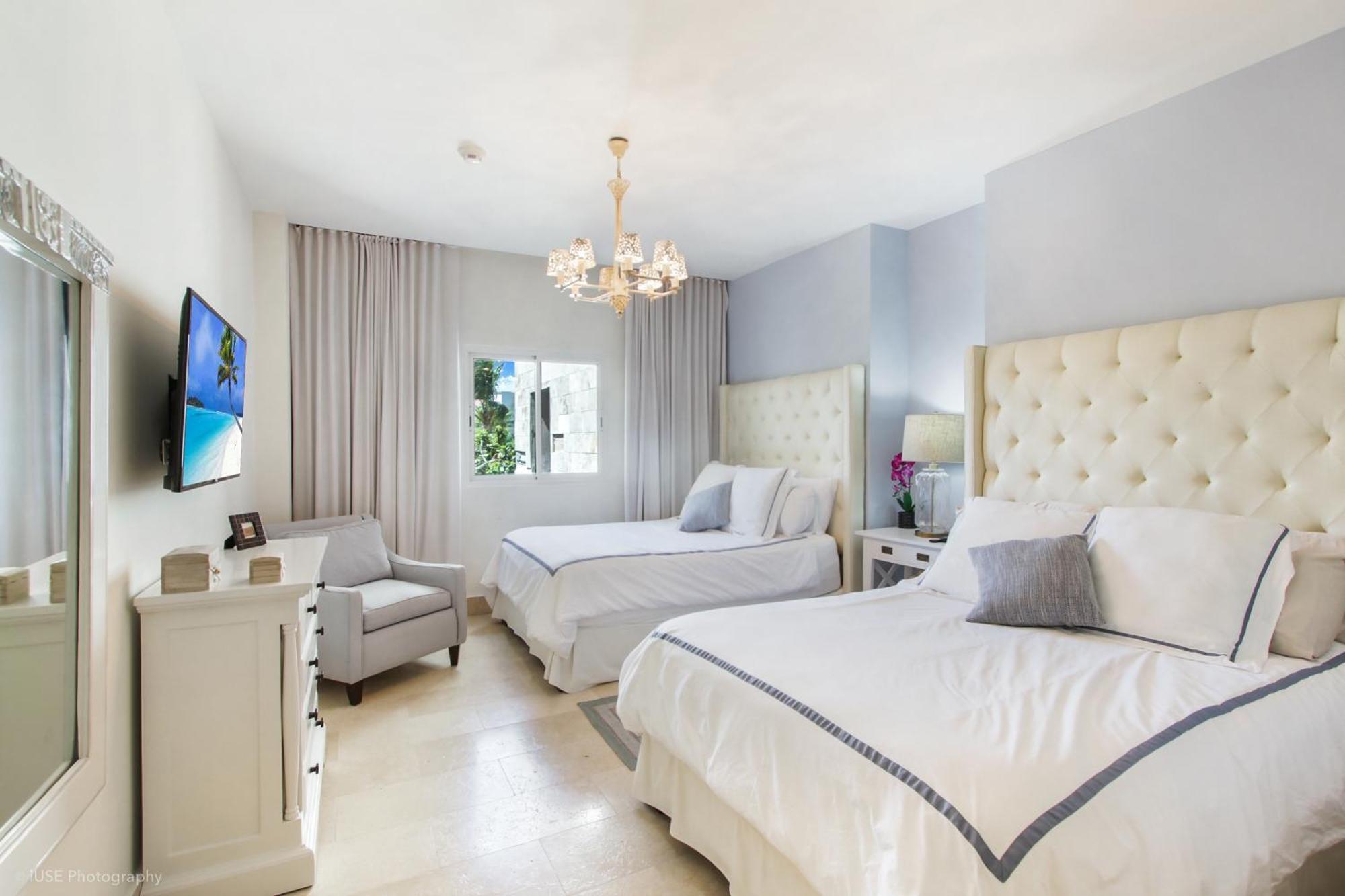 Aqm Beachfront Paradise! 3bdr At Api Beach, Cap Cana *